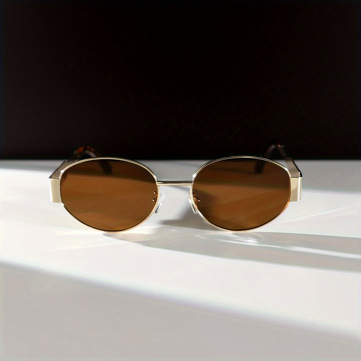 Oversized Oval Sunglasses for Women, Vintage Polarized Metal Frame with Anti-Glare UV Protection, Thin Comfort Temples, Lightweight Retro Eyewear for Beach Summer Commuting — Includes Case