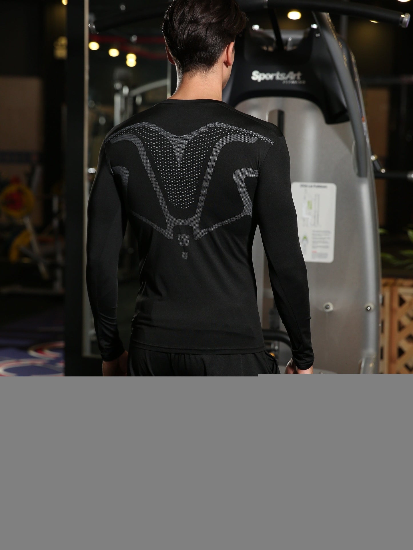 Men's Seamless Outfit Set - Regular Fit detail view