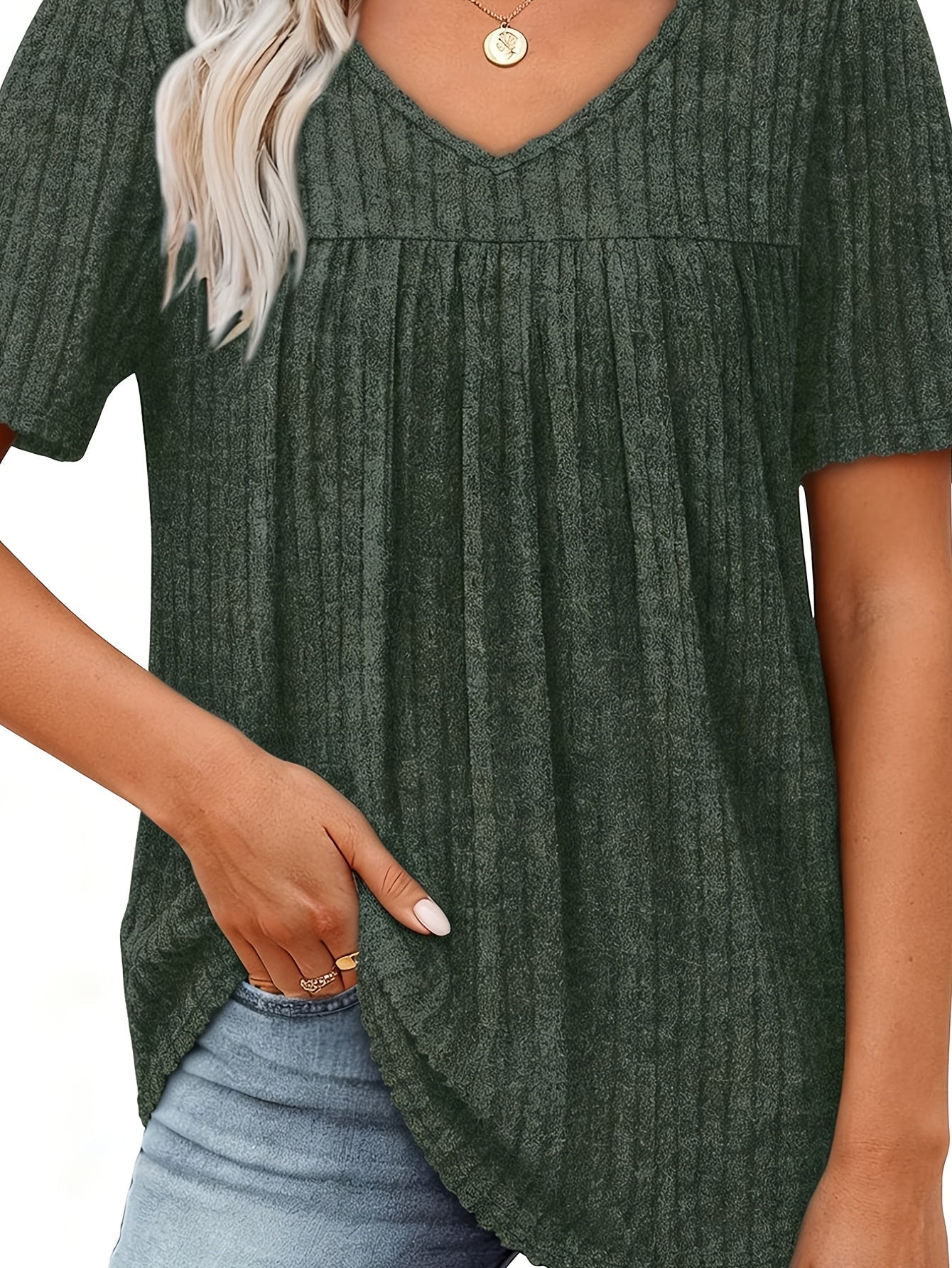 Women's Casual T-Shirt - V-Neck Short Sleeve Pleated detail view