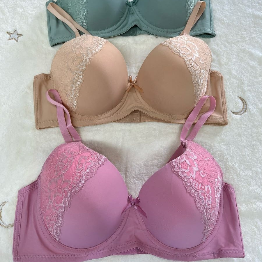 Women's Classic Bra - Regular Fit detail view