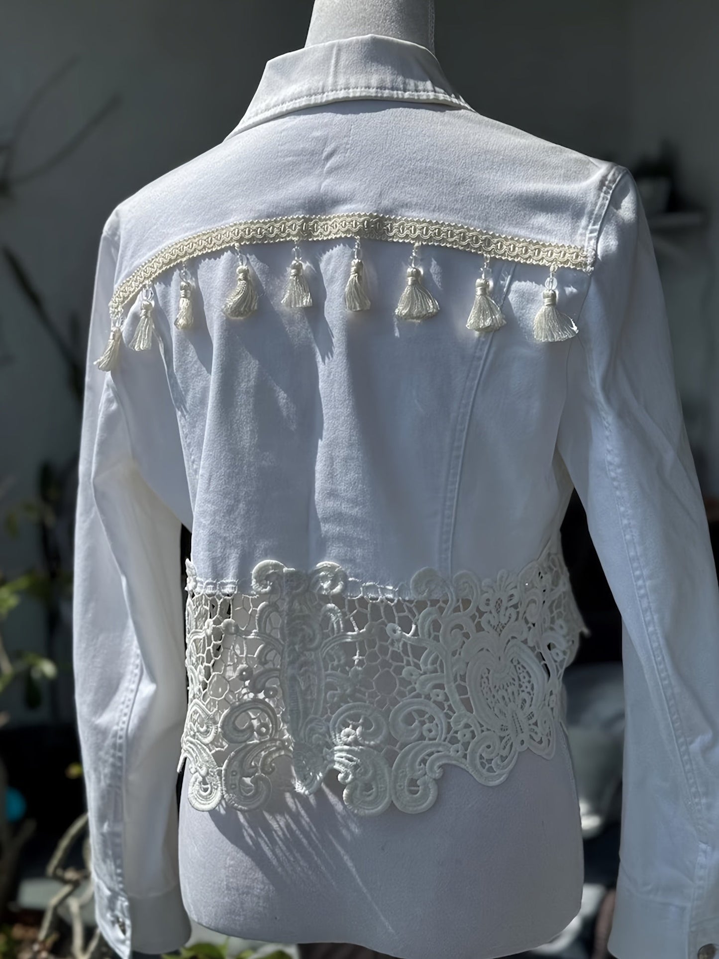 Women's Cropped Denim Pullover Jacket – White detail view