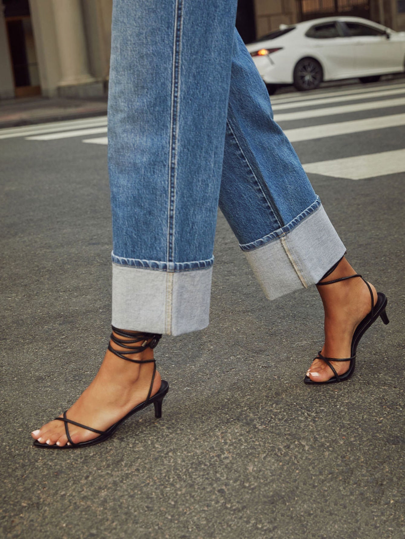 Women's High-Waist Straight Leg Jeans - Light Blue Casual detail view