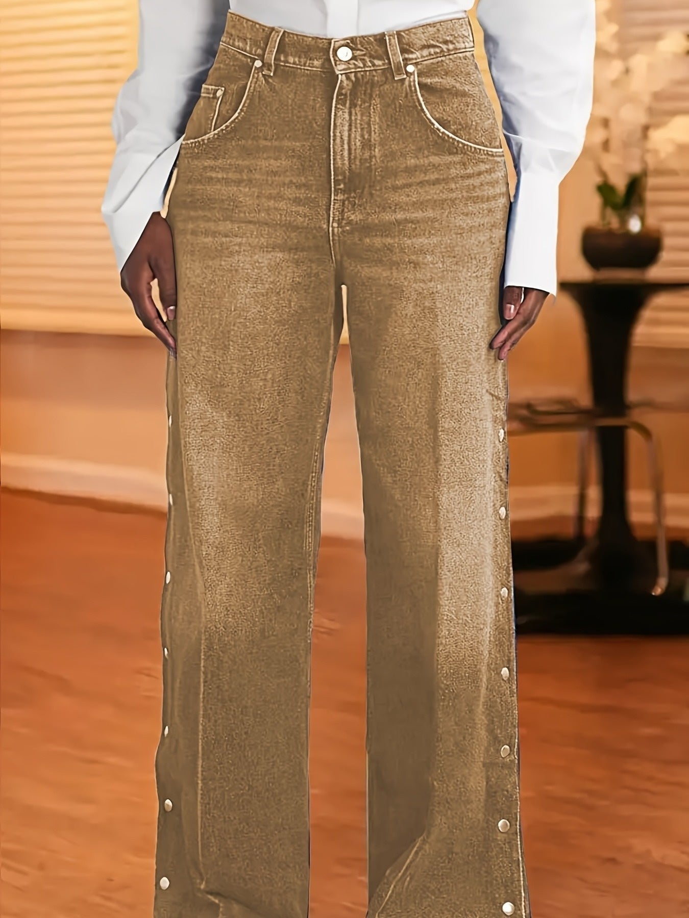 Women's High-Waist Wide Leg Jeans - Medium Blue Button Detail Stretch – Sizes S–XXL detail view
