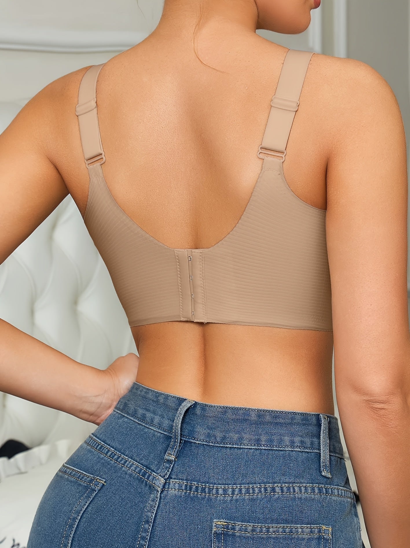 Women’s Plus Size Wireless Seamless Bra - Soft Everyday Support – Black / Grey detail view