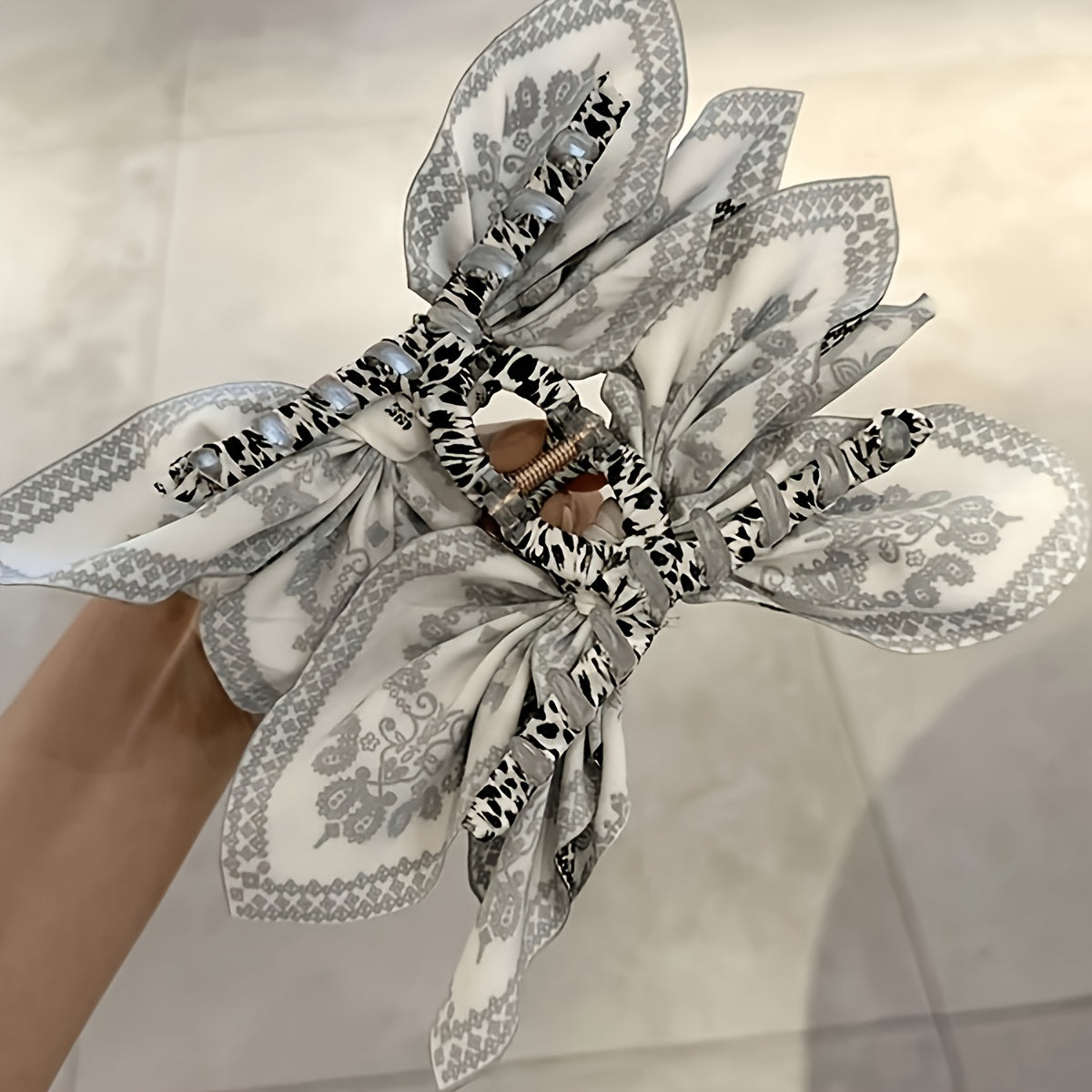 Hair Claw Clips 4pcs Vintage Bow Nonslip Strong Hold Jaw Clip Boho Style Hair Accessories for Women Girls Thick Thin Hair All Types