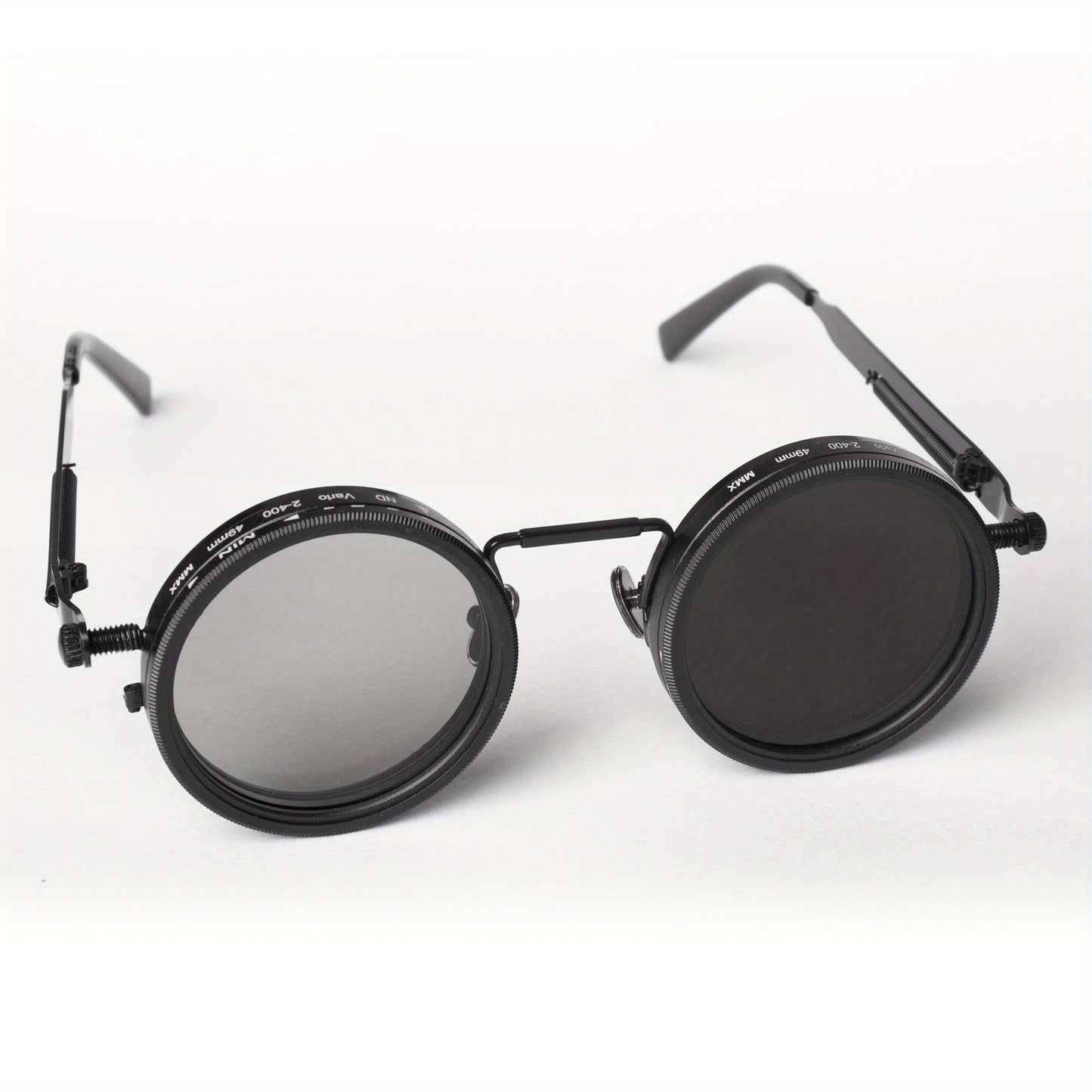 Industrial Punk Rotating Dimming Fashion Glasses – Spring Temple Flip-Up Adjustable Tint Eyewear, Steampunk Street Style Shades for Men & Women, Versatile High-Fashion Statement Piece