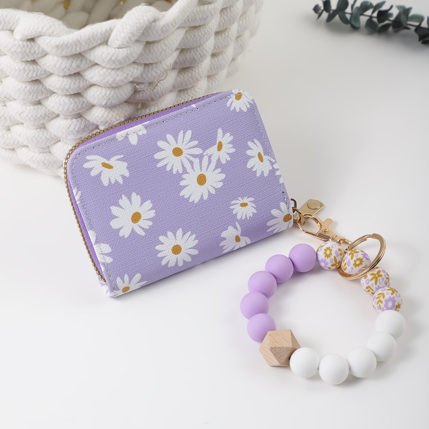 Wristlet Keychain Card Holder - Daisy Beaded Accordion Zipper Pouch with Multi-Card Slots, Hand-Beaded Wrist Keyring Bag Charm for Women, Cute Floral Cardholder Wallet Gift for Mom or Friend