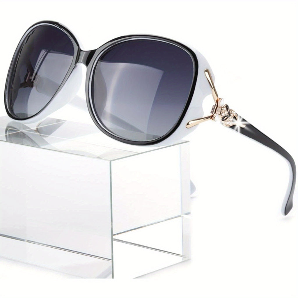Trendy Glasses for Women, Featuring Oversized Design And Protection