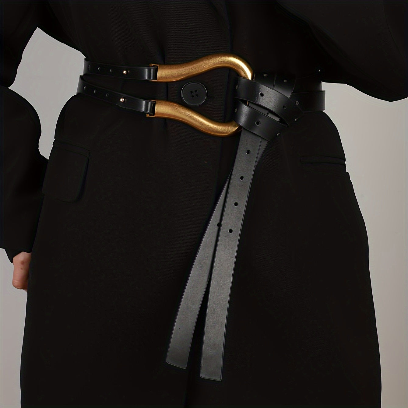 Horseshoe Buckle Belt for Women - Vintage Casual Black Waist Belt, Adjustable One Size Western Style Fashion Belt for Coats Jeans & Dresses, Trendy Retro Outfit Accessory