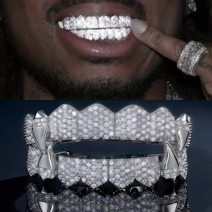 Hip Hop Grillz 16 Teeth Upper Lower Set – Gold Silver Bling Punk Teeth Grills for Rap Cosplay Performance Halloween Costume Fashion Jewelry