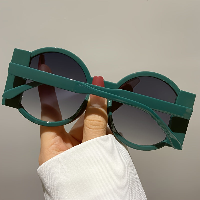 Color Block Round Sunglasses Unisex Retro Minimalist Fashion Glasses for Beach Vacation Travel Cruise Summer Colorful Trendy Eyewear Green Orange Red Blue Black Tea