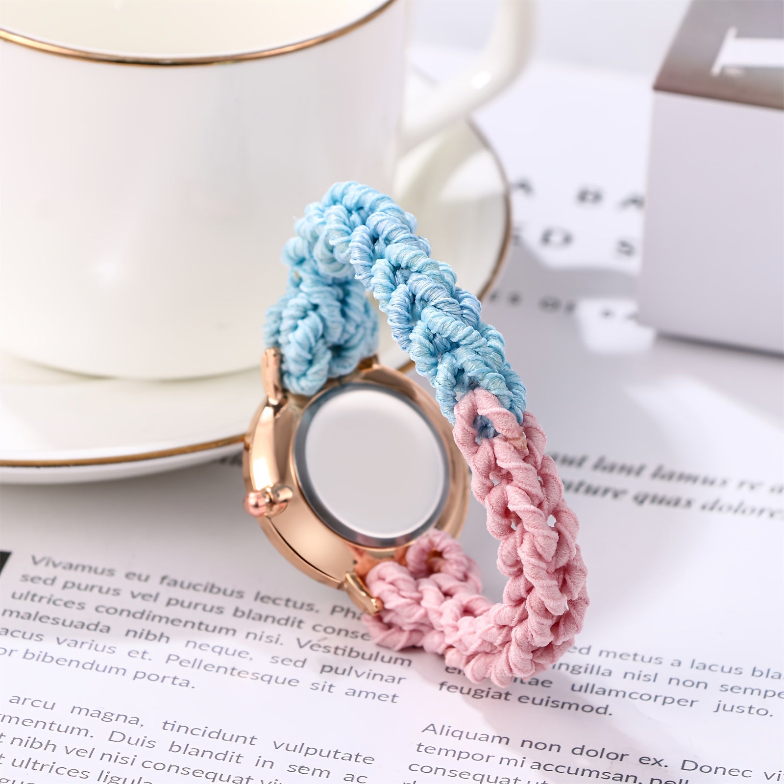 Women'S Adjustable Quartz Watch with a Colorful Braided Cord Boho Friendship Bracelet And Gradient Color Strap