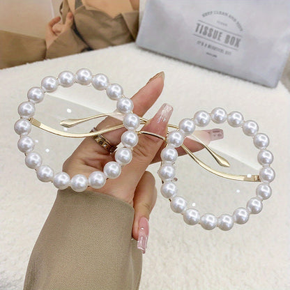 Round Sunglasses Women Pearl Frame Gold Wave Temple Full Rim Fashion Glasses for Summer Festival Party Birthday Gift Photo Prop Elegant Ladies Eyewear