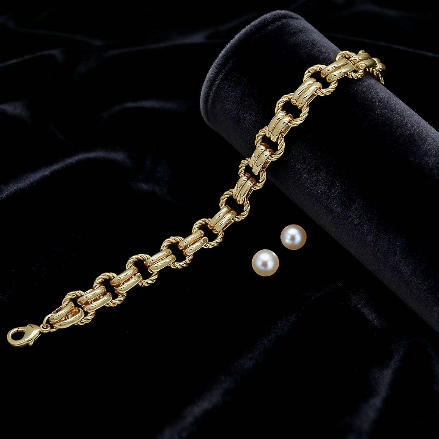 Gold Link Chain Bracelet for Women - Fashionable Electroplated Alloy Chain Bracelet with Lobster Claw Clasp & Extension Chain, Adjustable Everyday Jewelry Gift for Her