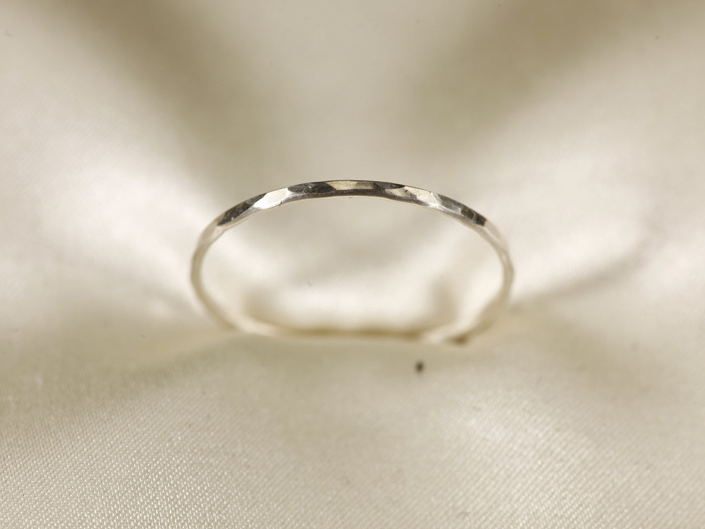 [Gift for Her] S925 Silver Hammered Ring, Silvery Stackable Ring Gift for Her