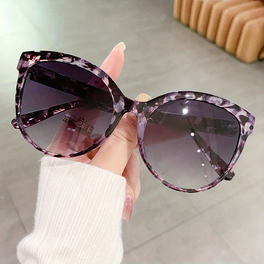 Oversized Cat Eye Sunglasses for Women Men Y2K Fashion Luxury Shades UV Protection Lightweight Beach Vacation Travel Eyewear Leopard Floral Multi-Color