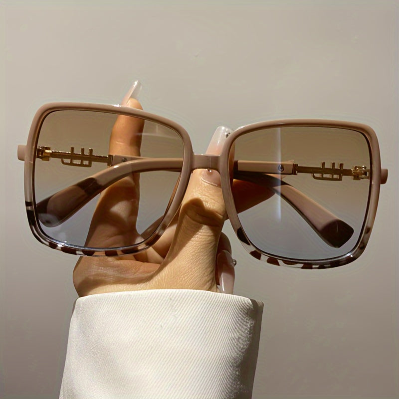 Oversized Vintage Sunglasses Unisex Two-Tone Frame Premium Fashion Eyewear Beach Vacation Travel Party Daily Wear Includes Glasses Case Men Women
