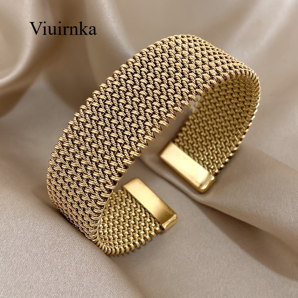 [Ideal Gift] Stylish Wide Cuff Bracelet for Women, Made of Golden Tone Stainless Steel with a Vintage Flair - Perfect for Parties, Weddings, And Special Events, And Comes in a Gift Box, Making It an Ideal Present