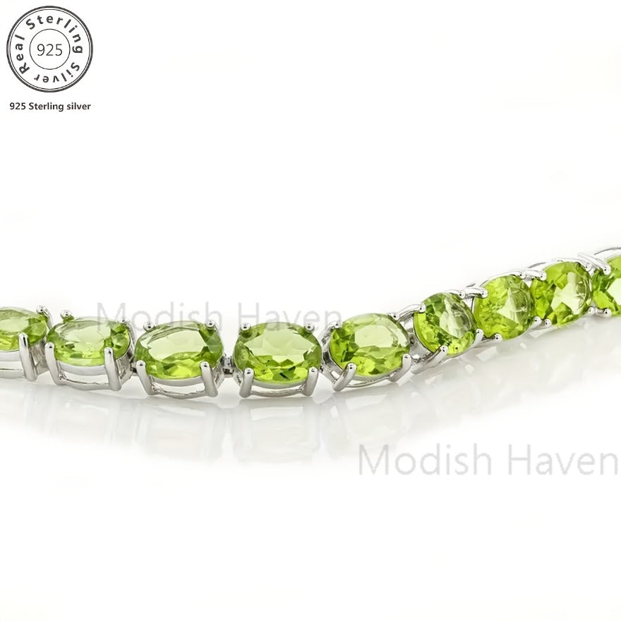 Green Peridot Tennis Bracelet for Women, Made of 925 Sterling Silver with a Unique Zirconia Color, Exquisite And Elegant. A High-Quality Designer Piece Suitable for Everyday Wear. Ideal for Birthdays, Mother'S Day, Dates, Valentine'S Day