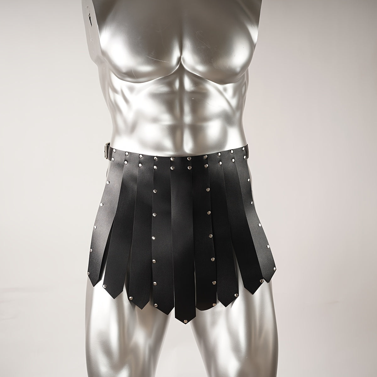 1pc Vintage Gothic Gladiator Skirt for Men, Black Faux Leather with Tassel Detail, Iron Buckle, Square Button, Harness Belt Style, Ideal for Halloween, Mardi Gras, Football - Average Size