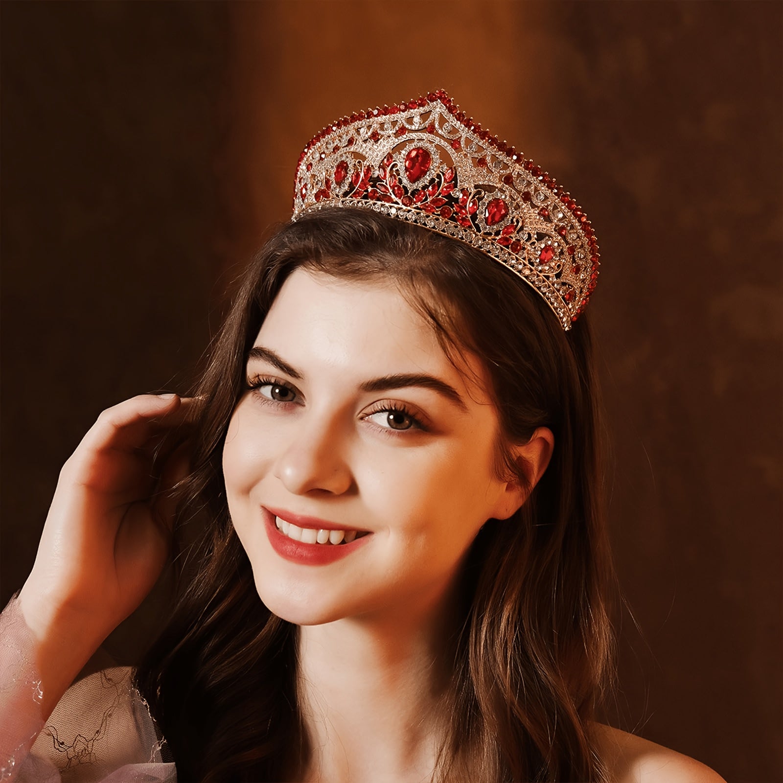 1 European-style Crown Wedding Accessory with Ethnic Flair, Sparkling Full- Tiara. Women's Wedding Headpiece, Royal Queen Crown Headband, Metallic Princess Headpiece, Bridal Birthday Ball.