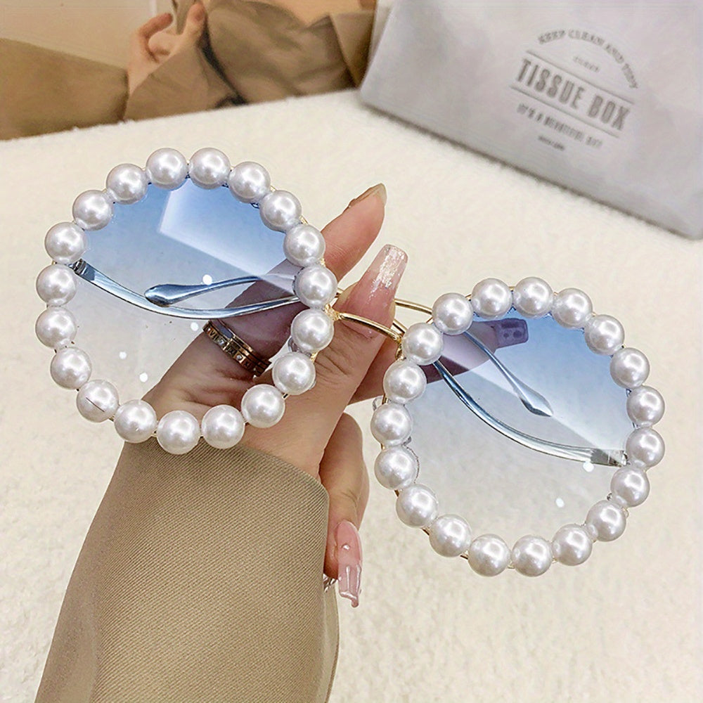 Round Sunglasses Women Pearl Frame Gold Wave Temple Full Rim Fashion Glasses for Summer Festival Party Birthday Gift Photo Prop Elegant Ladies Eyewear