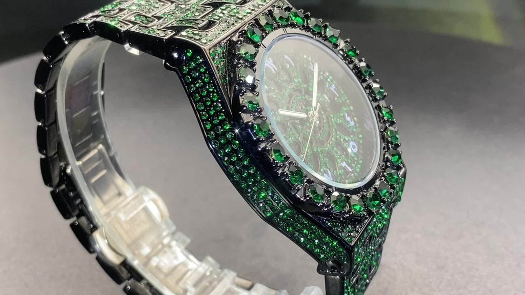 Men'S Hip-Hop Timepiece, Social Event Watch for Men, Big Face Green Ice Faux Faux Gemstone, Glow-In-The-Dark Hands Clock, Luxury Gift for Men