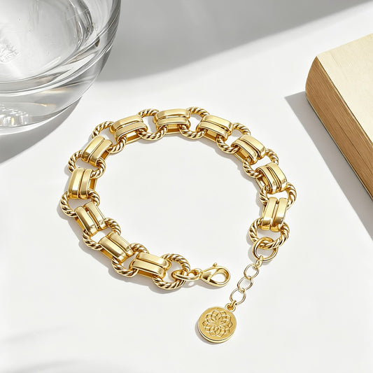 Bracelet for Women - Gold Link Chain for - Fashionable Electroplated Alloy Chain with Lobster - main product view