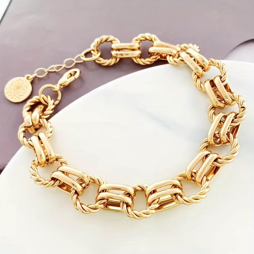 Bracelet for Women - Gold Link Chain for - Fashionable Electroplated Alloy Chain with Lobster - product detail view 3
