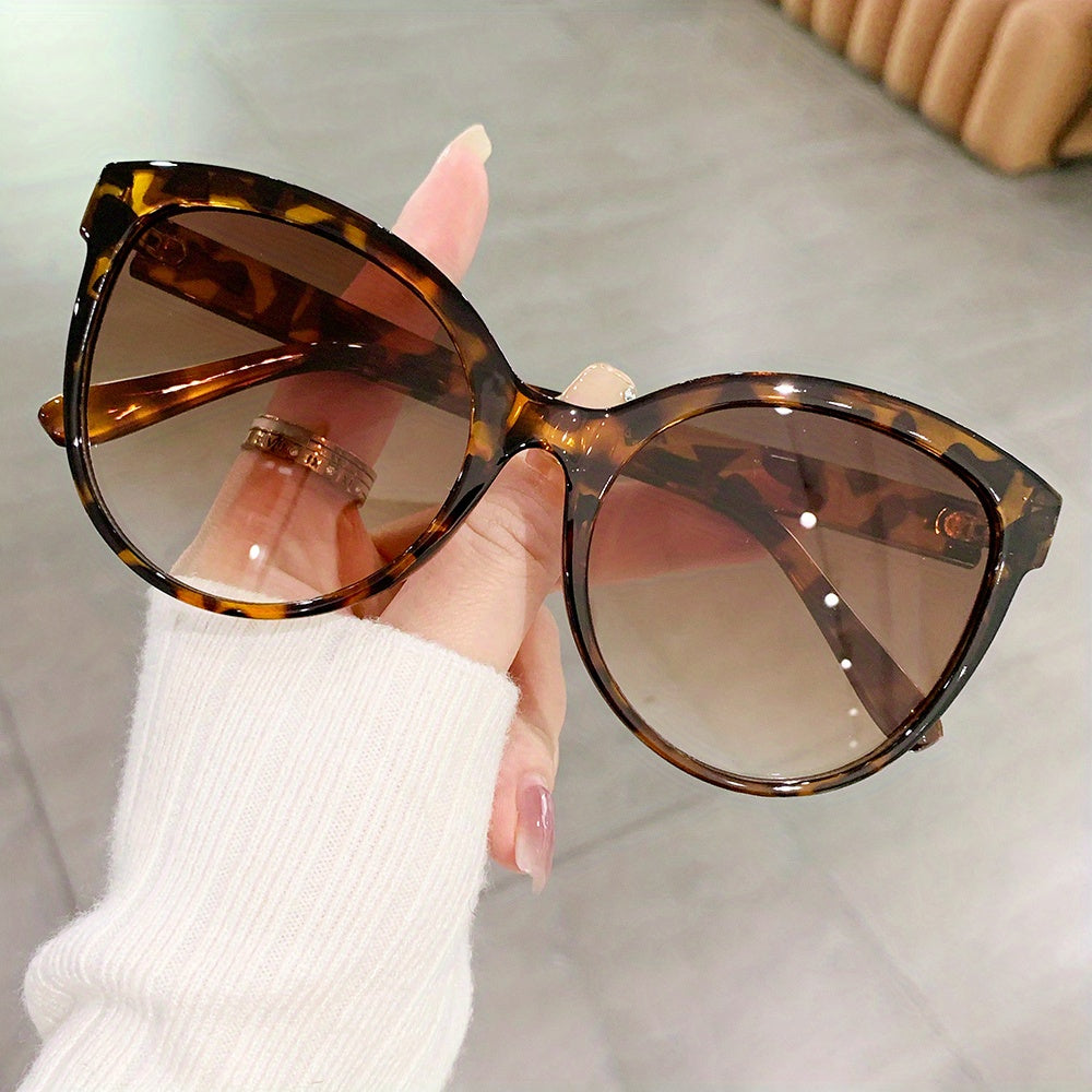 Summer Must Haves, Luxury Cat Eye Fashion Glasses for Women And Men, Oversized Fashion Shades Perfect for Beach, Vacation, Travel And Cruise, Trendy Y2K Style Accessory for Daily Wear, Street Photography And Holiday Gifts, Lightweight And Protective