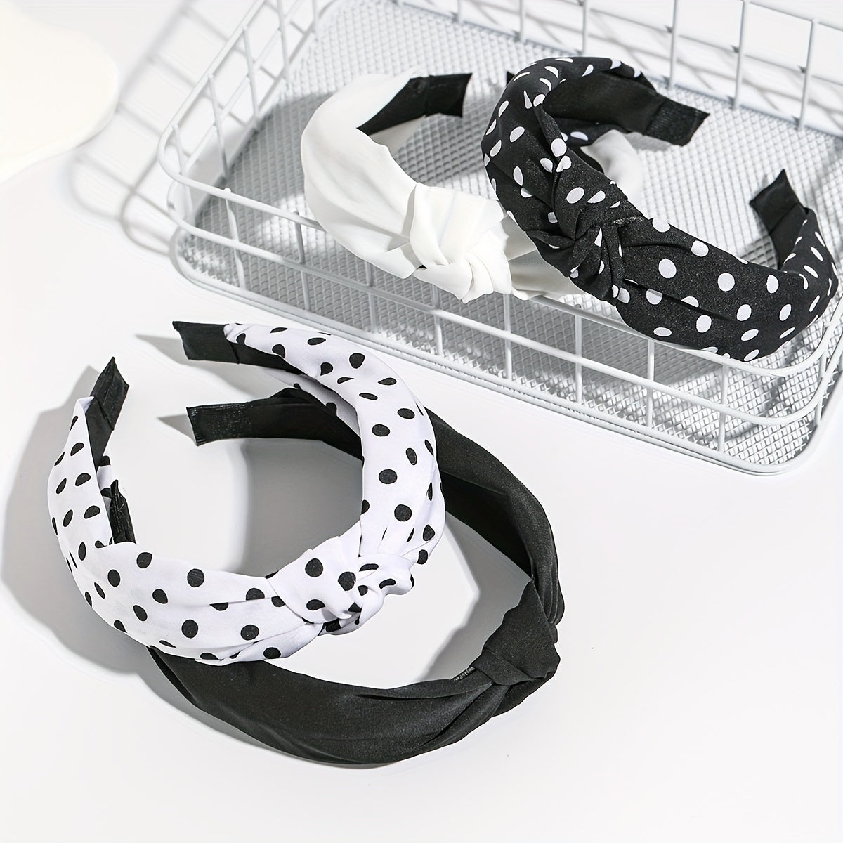 Knotted Headbands for Women 4 Pack – Wide Brimmed Polka Dot Hair Bands, Black & White Retro Minimalist Bow Knot Head Wrap, Stylish Cute Hair Accessories for Daily Wear & Casual Outfits