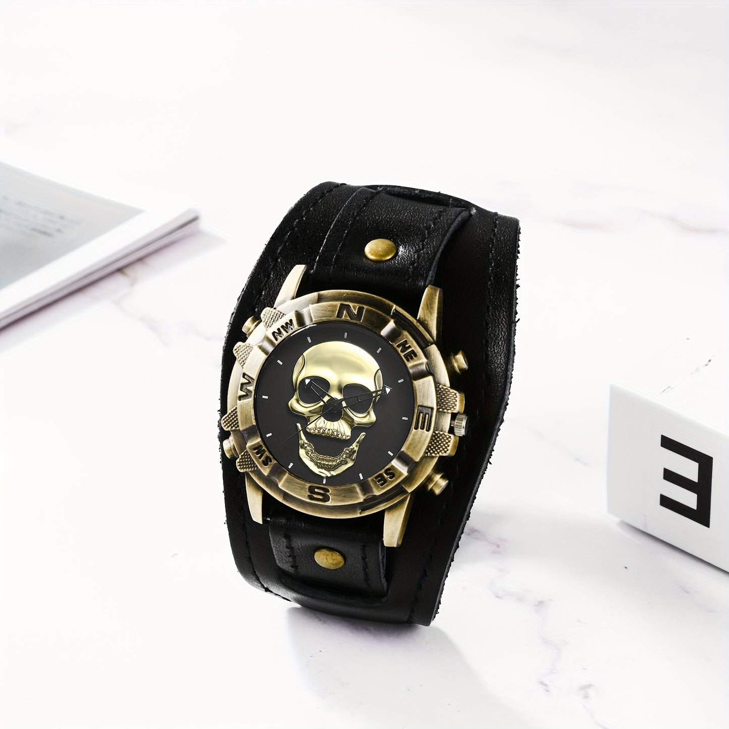 Men's Skull Watch Steampunk Analog Quartz Wristwatch - Vintage Gothic Hollow Dial Wide Leather Band Biker Watch for Halloween Party Casual Wear