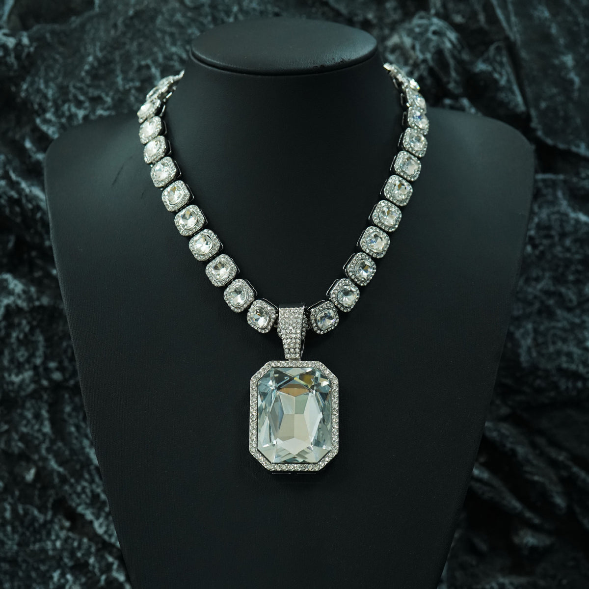 Cuban Link Chain Necklace - with Colored Gem Pendant Hip Hop Alloy , White Green Silver Gold, 18 20 24 - main product view
