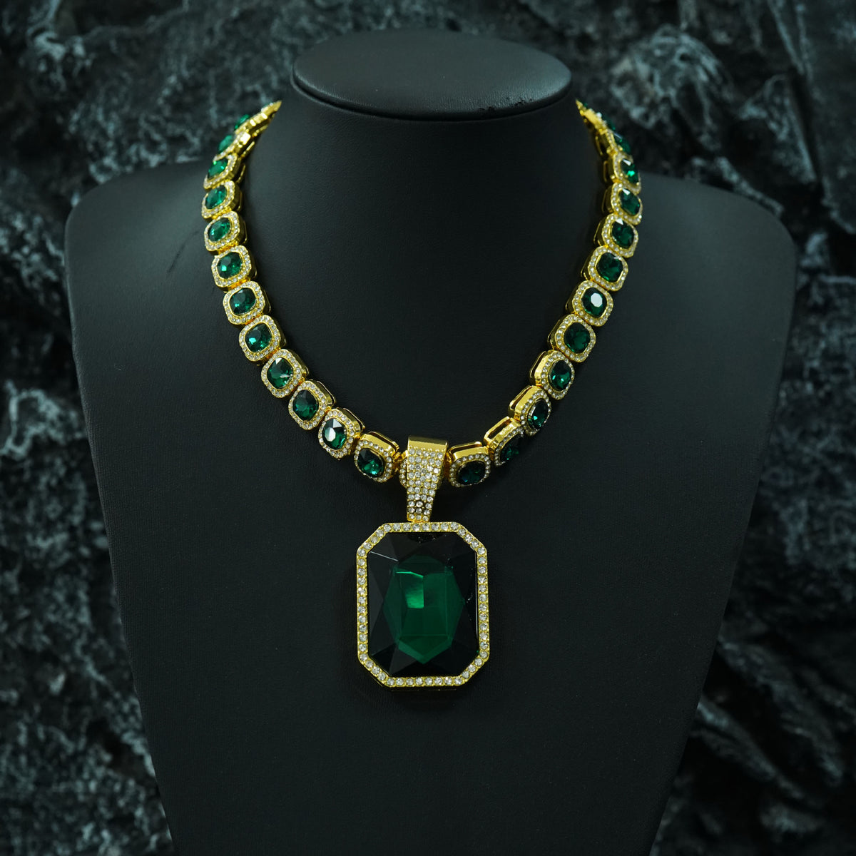 Cuban Link Chain Necklace - with Colored Gem Pendant Hip Hop Alloy , White Green Silver Gold, 18 20 24 - product detail view