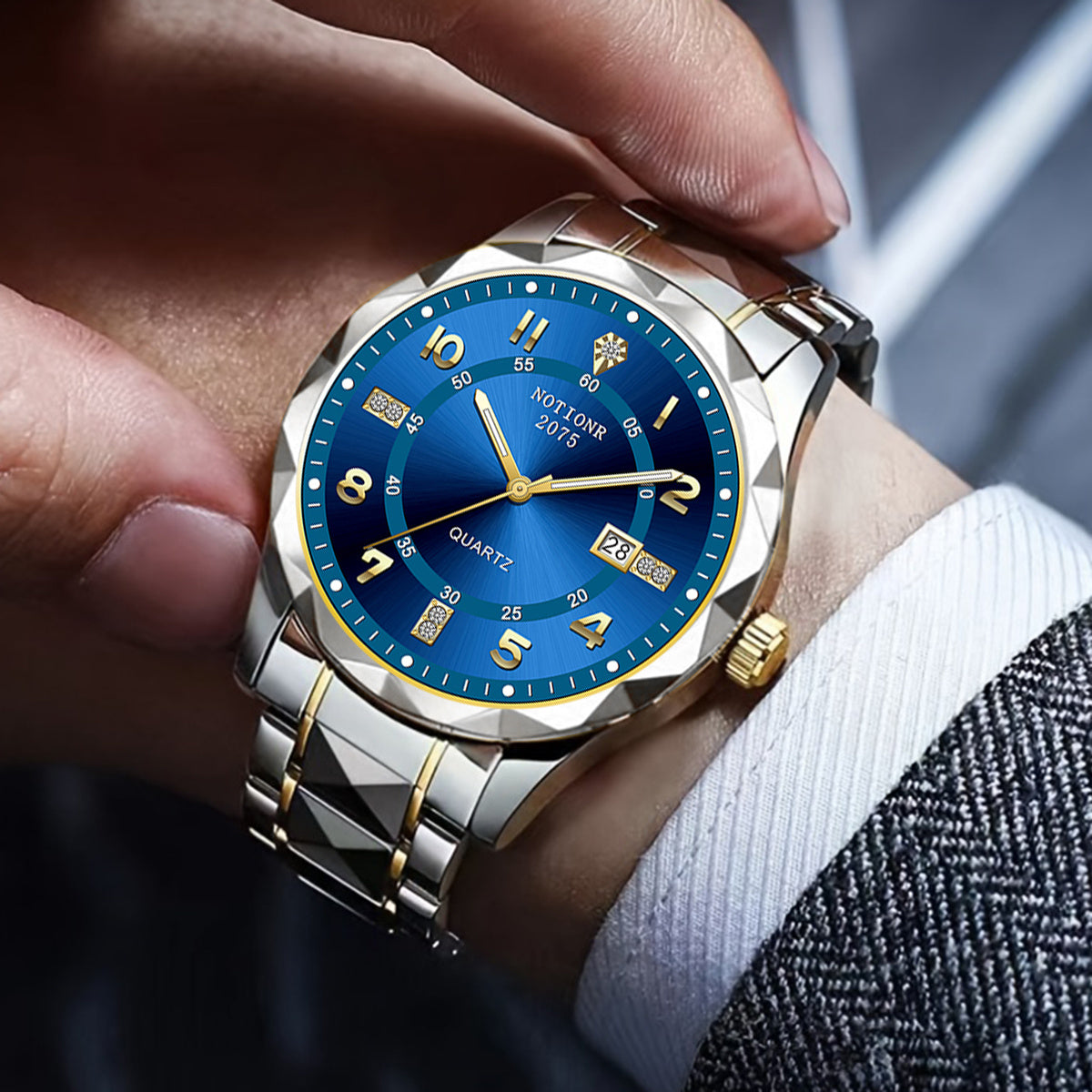 Men's Roman Numeral Rhinestone Quartz Watch Stainless Steel Strap – Date Display Minimalist Classic Design Fashion Wristwatch Gift, Golden Silvery Blue