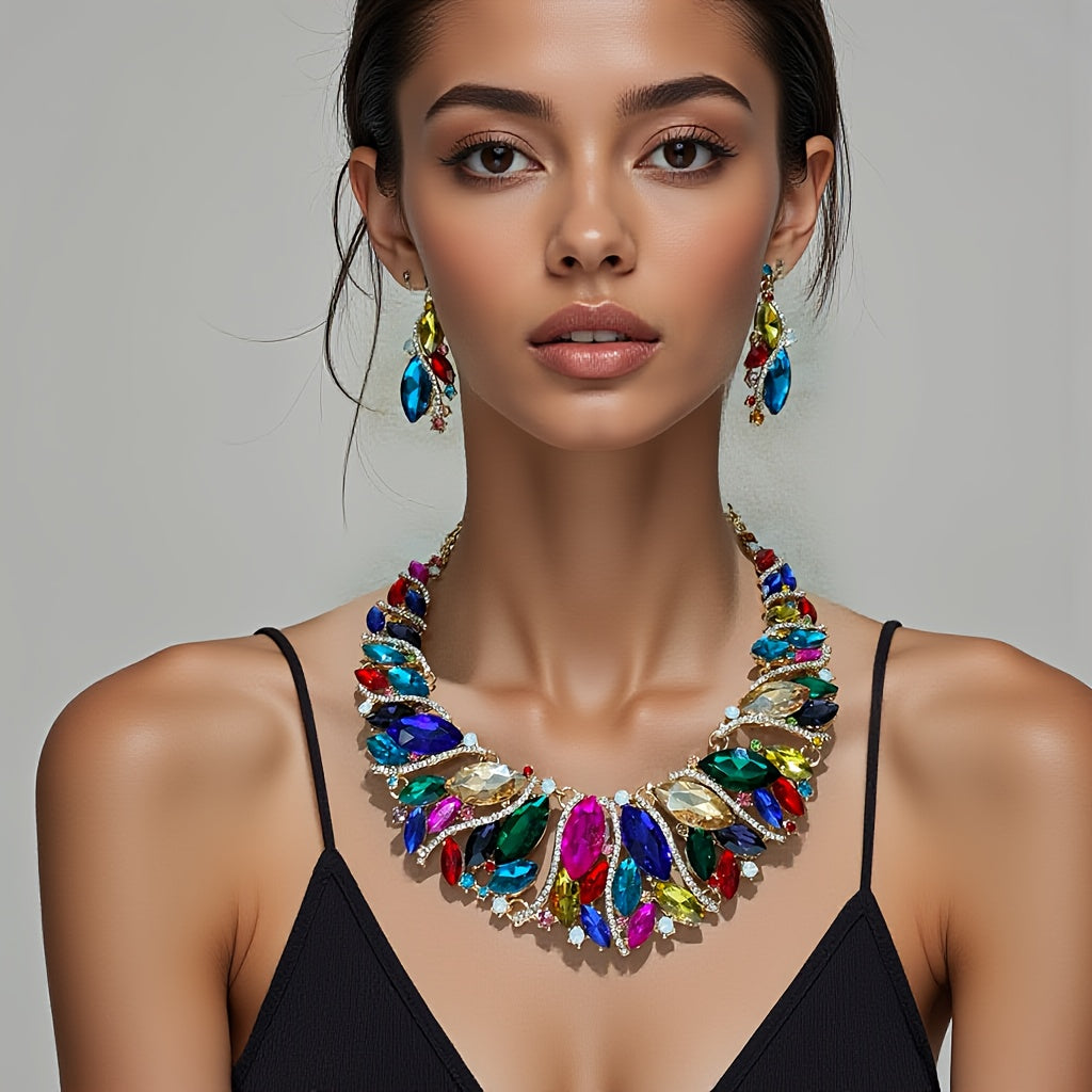 Sophisticated Jewelry Set Featuring a Necklace And Earrings, Adorned with Rhinestones, Perfect for Bridal Parties, Showcasing a Vintage And Luxurious Retro Style