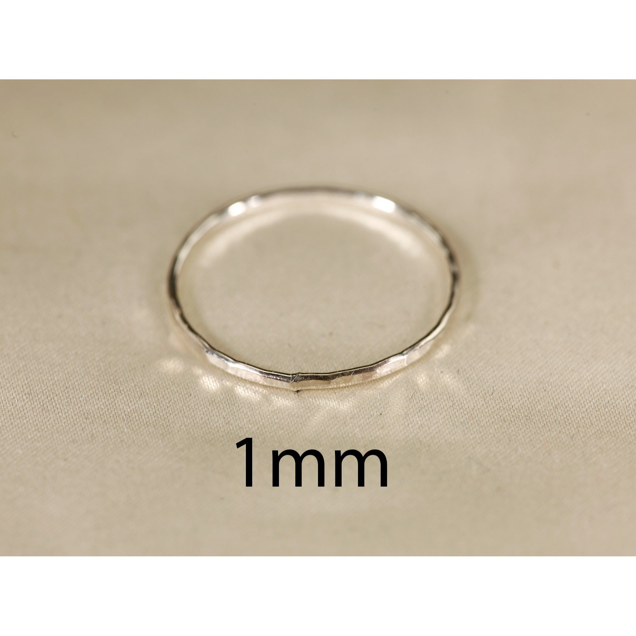 MASTERETSAM 1.0 mm Hammered 925 Sterling Silver Hammered Ring, Sterling Silver Stackable Ring, Available in U.S. Standard Sizes.