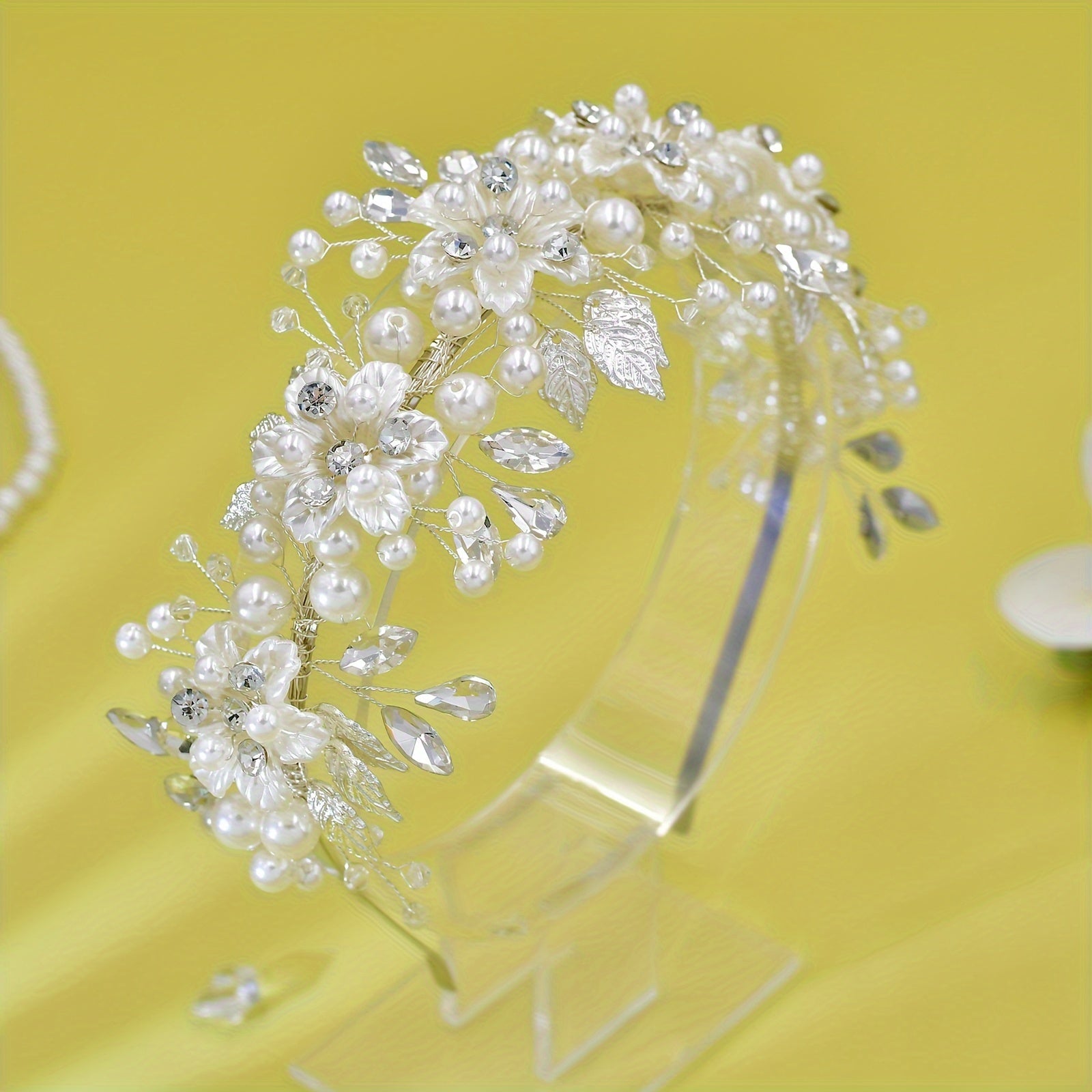 1pc Elegant Bridal Wedding Headpiece with Floral Crown - Handmade Resin Bridal Hair Accessory for Women Bohemian Style Bridesmaid Headband Perfect for Weddings And Formal Events, Wedding Hair Accessories for Bride Event Headwear