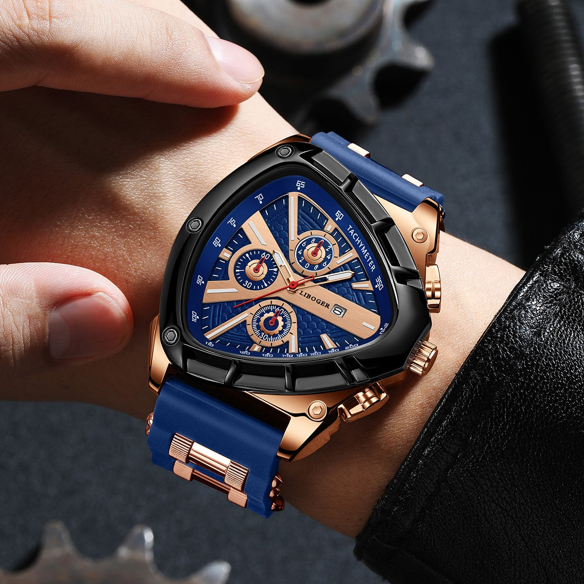 Men's Triangular Dial Quartz Watch – Unique Luxury Design, Silicone & Steel Band, Date Chronograph, Business Casual Wristwatch, Gift for Him