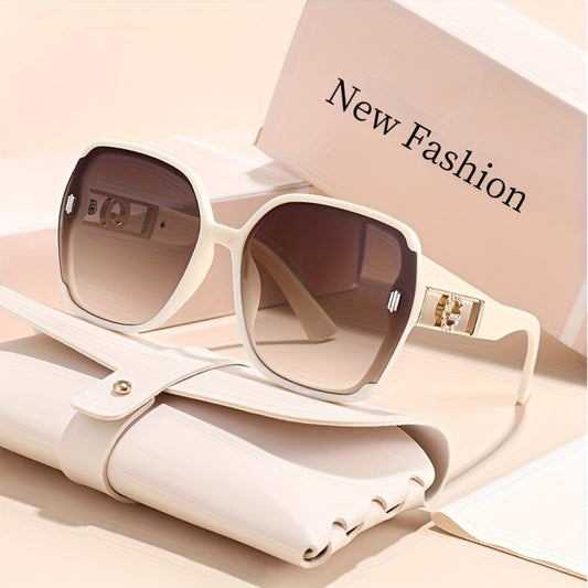 Fashion Glasses - Retro Rectangle Women Anti-Reflective PC Lens Lightweight Plastic Frame - main product view