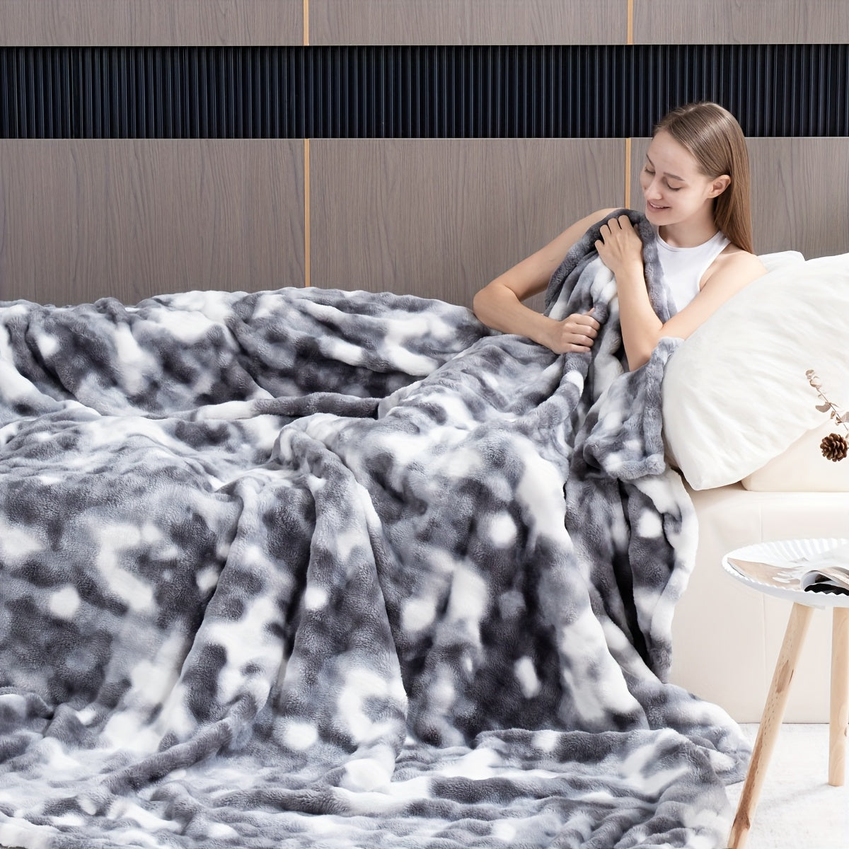 Faux Rabbit Fur Cozy Throw Blanket - Machine-Washable – view 16