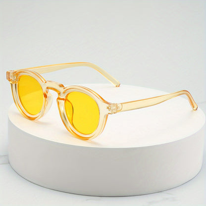 Round Sunglasses Gradient Lens Retro Oversized – UV400 Vintage Eyewear for Men & Women, Minimalist Fashion Shades for Beach Travel Daily Wear, Includes Case & Cleaning Cloth, 4 Colors