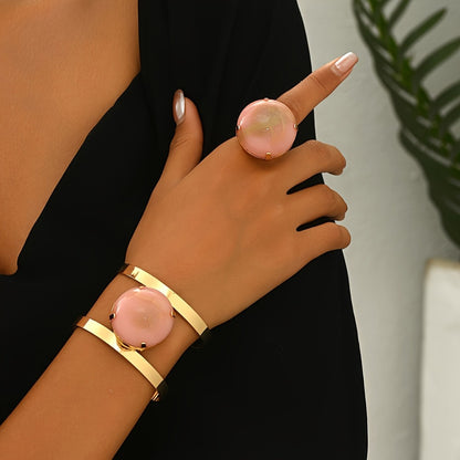 Jewelry Set for Women - Ring and Bracelet for - Retro Geometric Black Acrylic , Vintage Style - product detail view 3