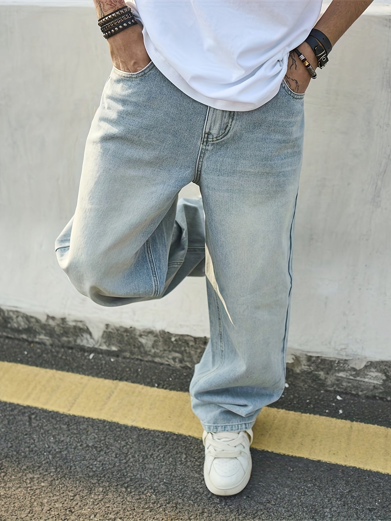 Men's Baggy Jeans - Classic Wash Clean Finish – Sizes S–L – view 4