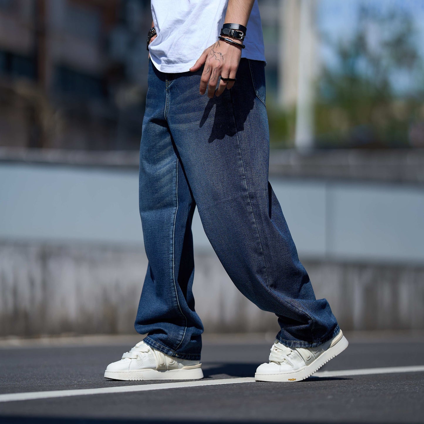 Men's Baggy Jeans - Classic Wash Clean Finish Streetwear – view 6