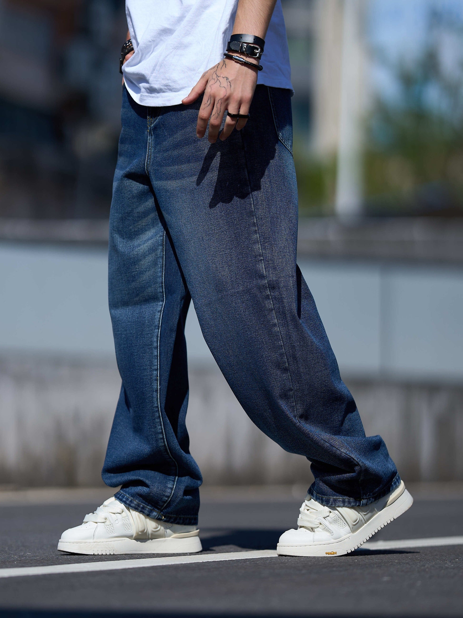 Men's Baggy Jeans - Classic Wash Clean Finish Streetwear – view 10