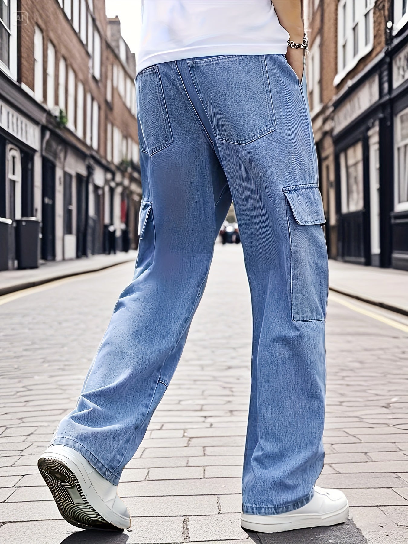 Men's Cargo Pants - Pocket Detail Wide Leg – view 3