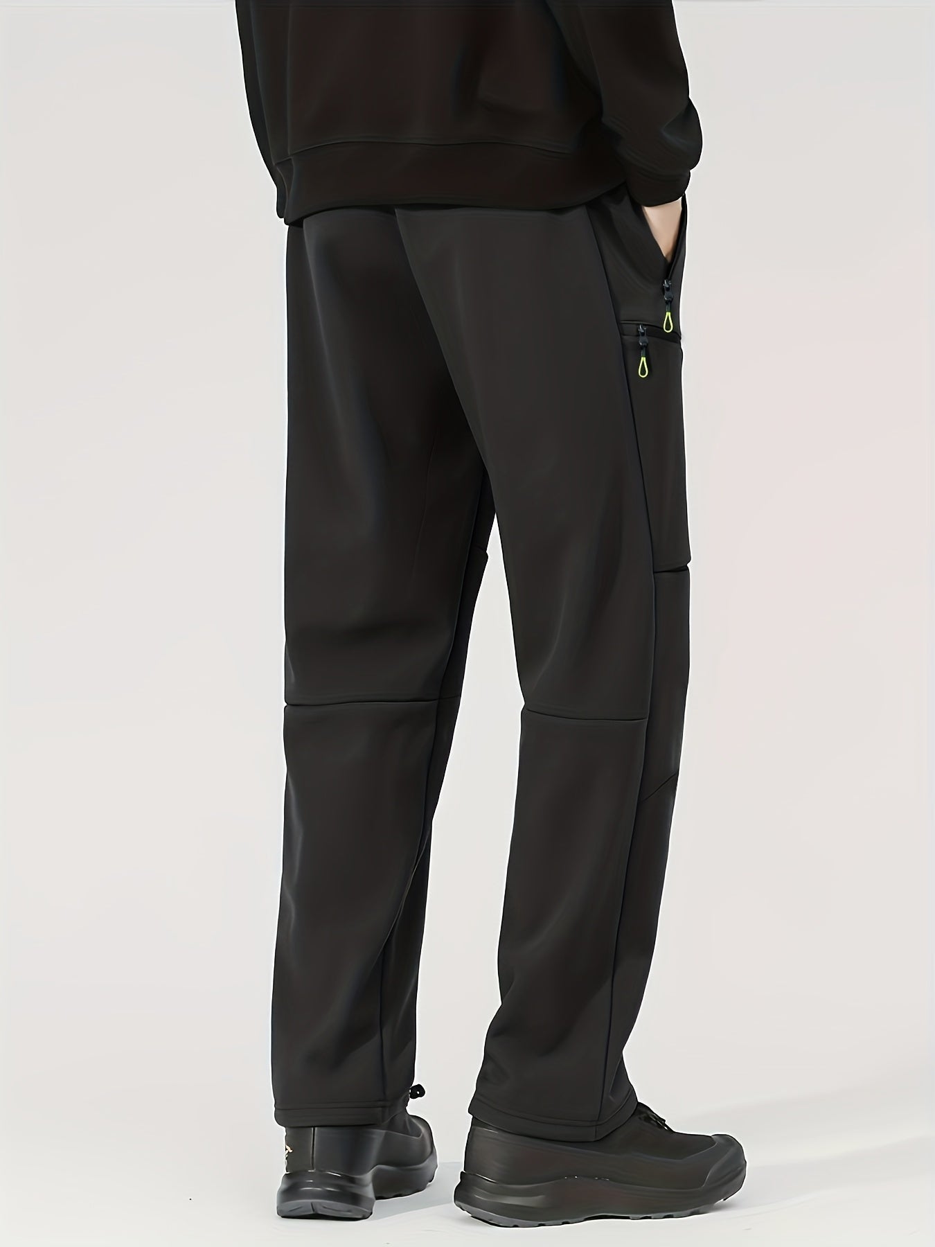 Men's Casual Pants - Stretch With Pockets detail view
