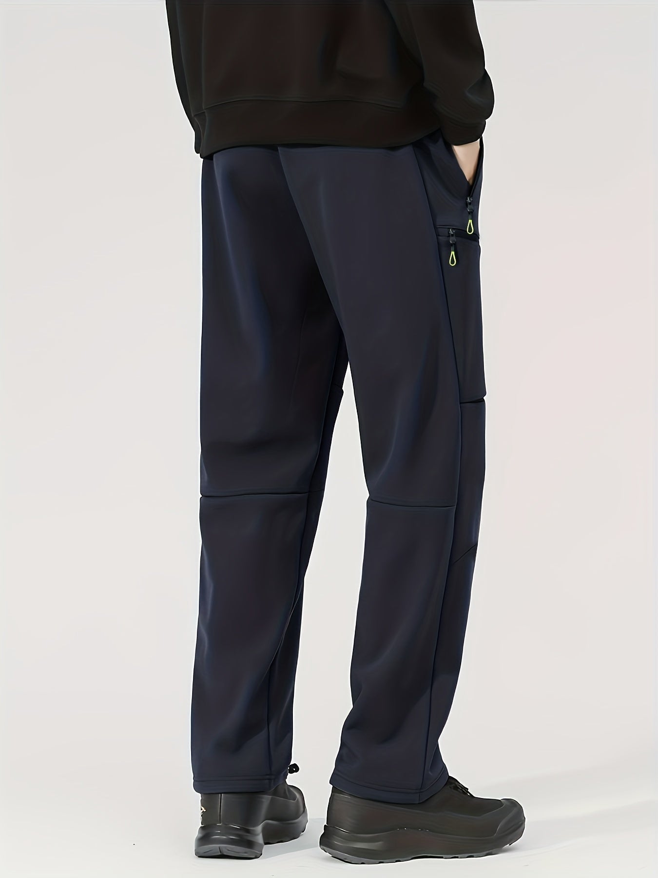 Men's Casual Pants - Stretch With Pockets detail view