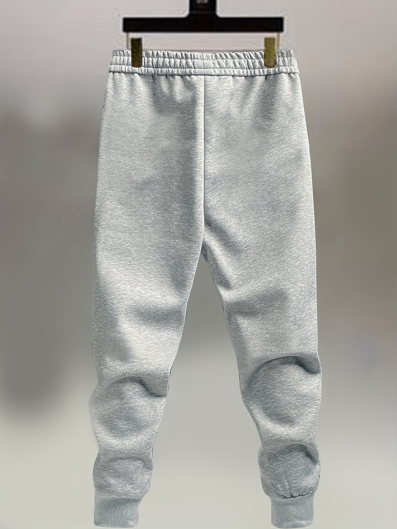 Men's Jogger Pants - Regular Fit detail view